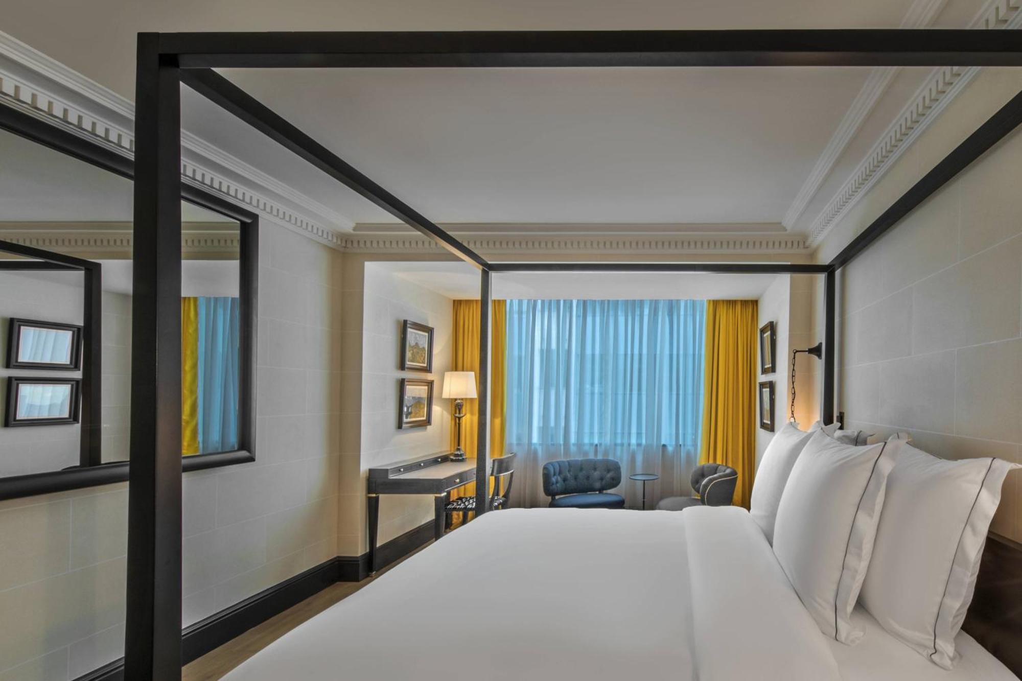 De Berri Champs-élysées, A Luxury Collection Hotel 5*